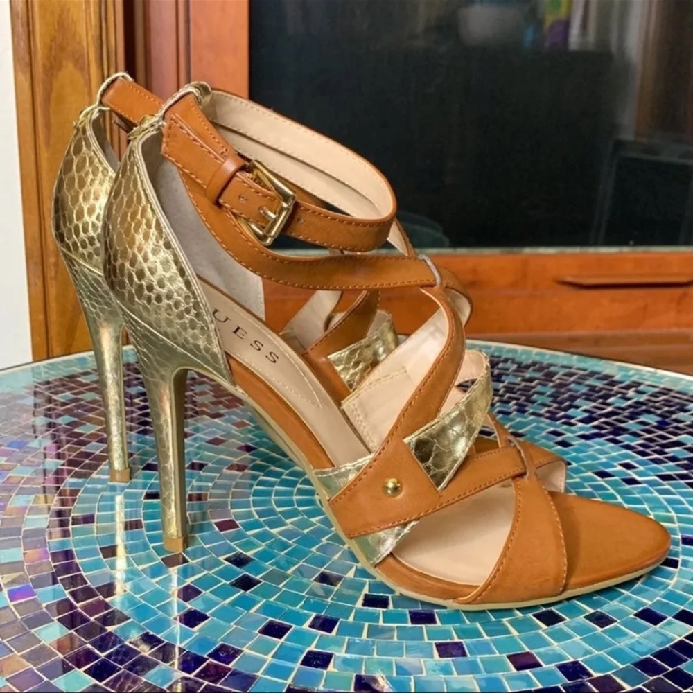 (SOLD) Guess Heels - Picture 1 of 12